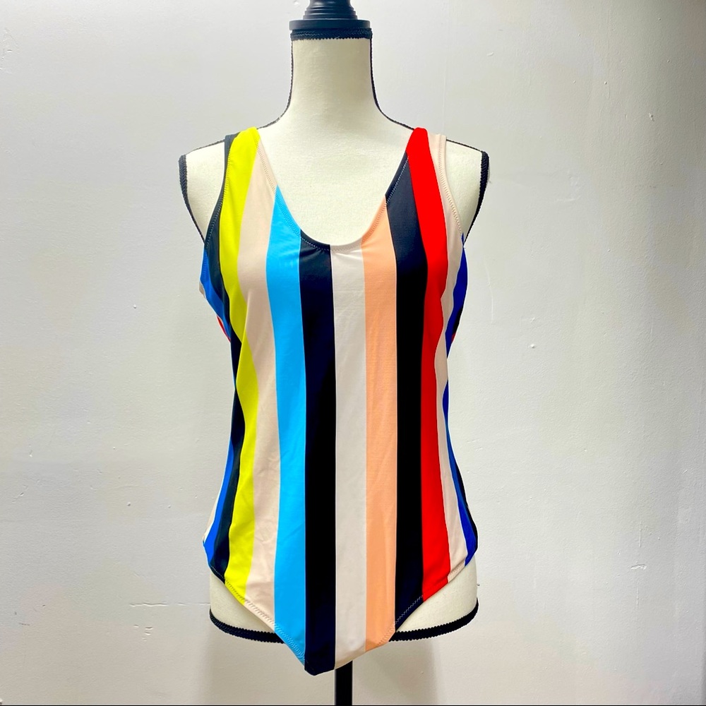 Multicolored stripped swimsuit